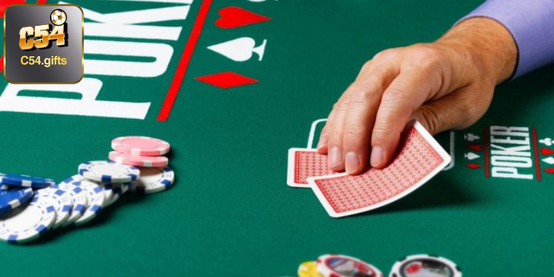 Hướng dẫn một ván Poker tại các sân chơi uy tín